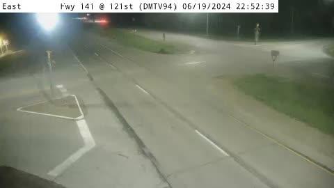 Traffic Cam Andrews: DM - IA 141 @ NW 121st St - ICWS (94) Player