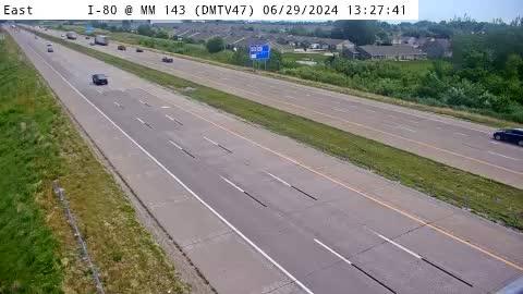 Altoona: DM - I-80 @ East of US 65 (47) Traffic Camera