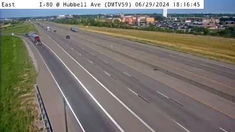 Altoona: DM - I-80 @ Hubbell Ave (59) Traffic Camera