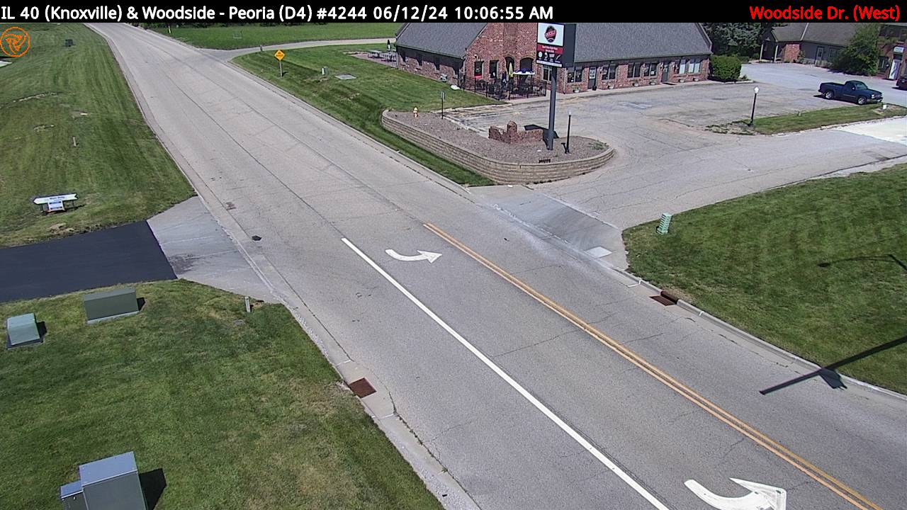 IL 40 (Knoxville Ave.) at Woodside Dr. (#4244) - W Traffic Camera