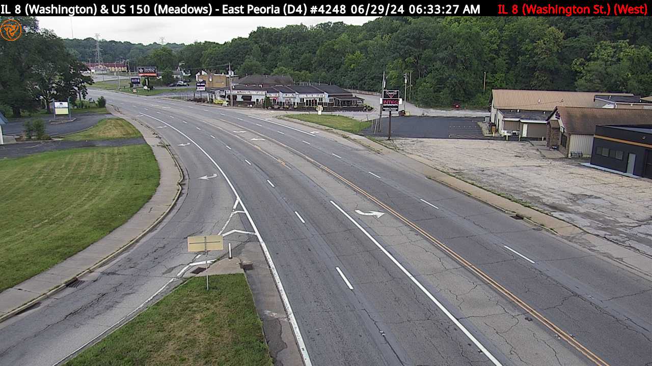 Traffic Cam IL 8 (Washington St.) at US 150 (Meadows Ave.) (#4248) - W Player