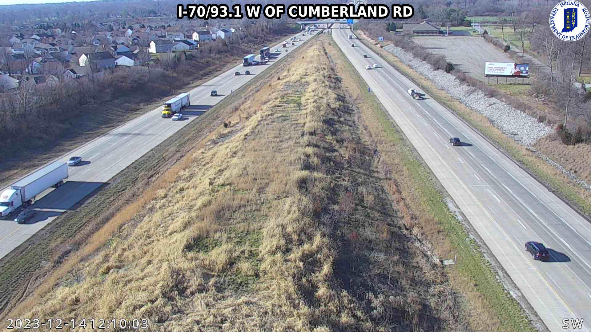 Traffic Cam Indianapolis: I-70: I-70/93.1 W OF CUMBERLAND RD : I-70/93.1 W OF CUMBERLAND RD Player