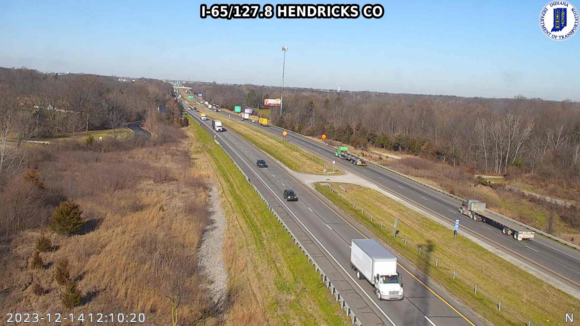 Traffic Cam Royalton: I-65: I-65/127.8 HENDRICKS CO: I-65/127.8 HENDRICKS CO Player