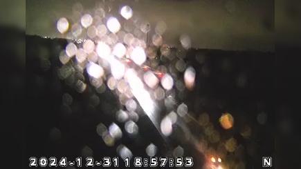 Traffic Cam Royalton: I-65: 1-065-127-8-1 HENDRICKS CO Player