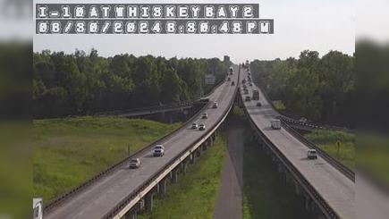 Traffic Cam Des Glaise: I-10 at Whiskey Bay Player