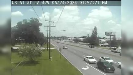 Traffic Cam Gonzales: US 61 at LA 429 Player