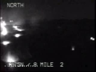 Traffic Cam @ 8 Mile - south Player