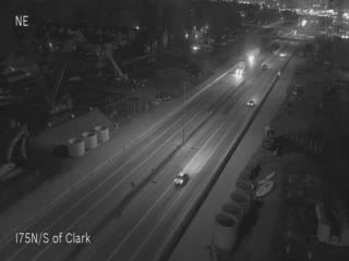 Traffic Cam @  S of Clark - north Player