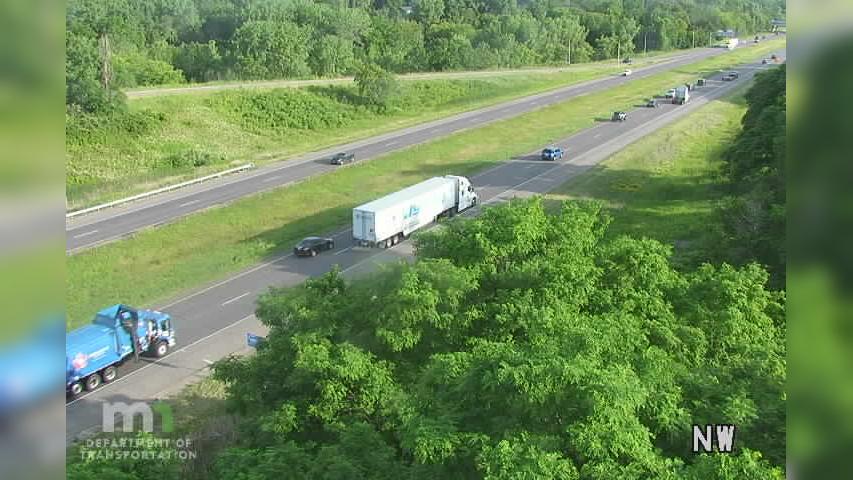 Traffic Cam Inver Grove Heights: US 52: T.H.52 NB @ 70th St Player