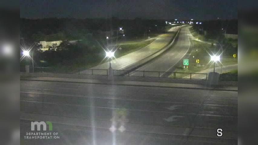 Traffic Cam Robbinsdale: MN 100: T.H.100 SB @ 42nd Ave Player