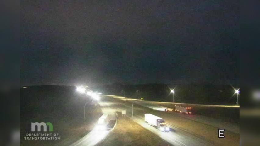 Traffic Cam Saco: I-35: I-35 SB (MP 35 Straight River R A) Player