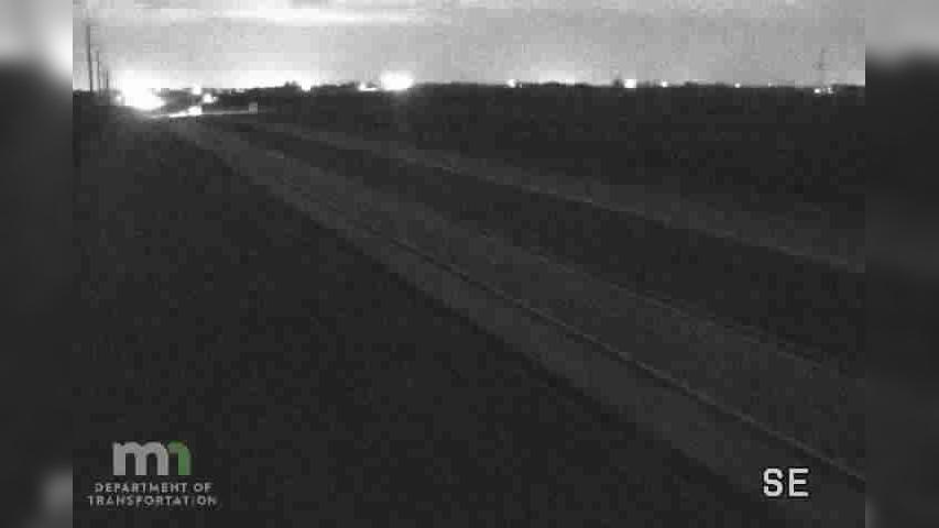 Traffic Cam Wastedo: US 52: T.H.52 NB @ 100th Ave (MP) Player