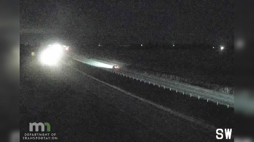 Traffic Cam Saco: I-35: I-35 NB (MP 37.9) Player