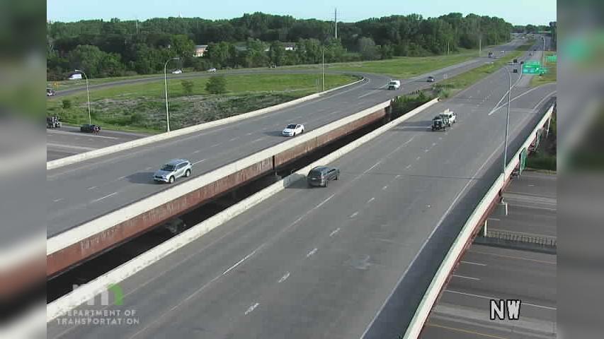 Traffic Cam Inver Grove Heights: US 52: T.H.52 NB @ I-494 Player