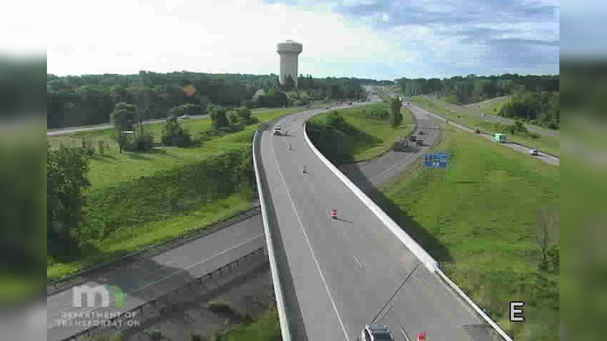 Traffic Cam Inver Grove Heights: MN 55: T.H.52 SB @ T.H.55 Player