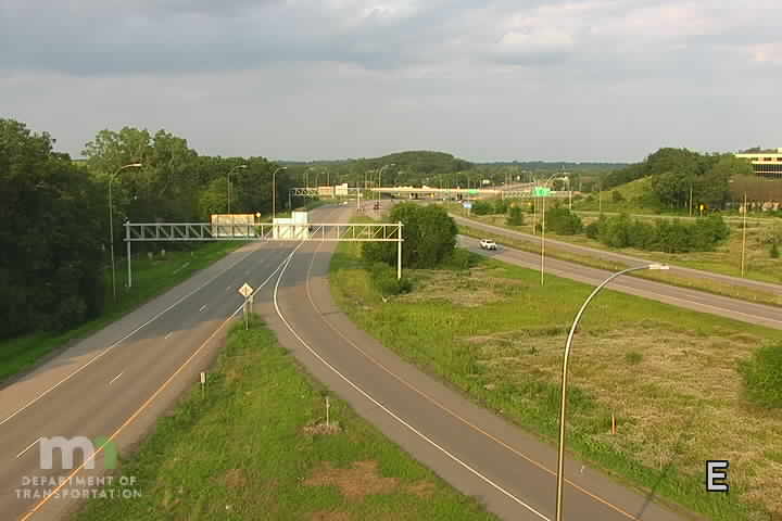 Traffic Cam US-212 WB at MN-62 Player