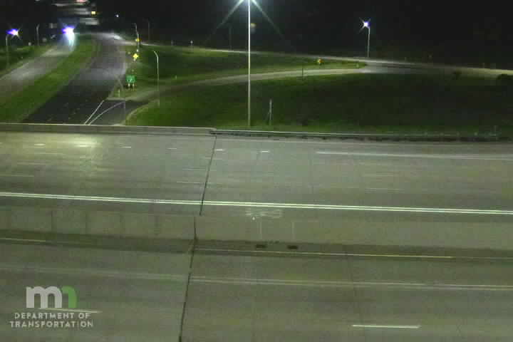 Traffic Cam MN-36 WB at I-35E Player