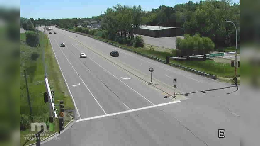 Traffic Cam Cherry Hill Farm: MN 55: T.H.55 WB @ Clydesdale Tr Player
