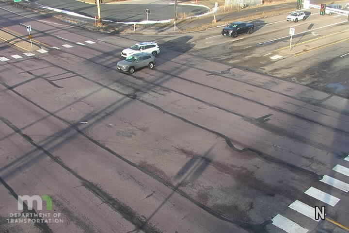 Traffic Cam MN-149 SB at Yankee Doodle Rd Player