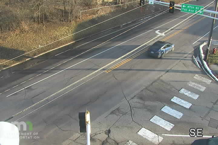 Traffic Cam MN-120 SB at 7th Ave Player