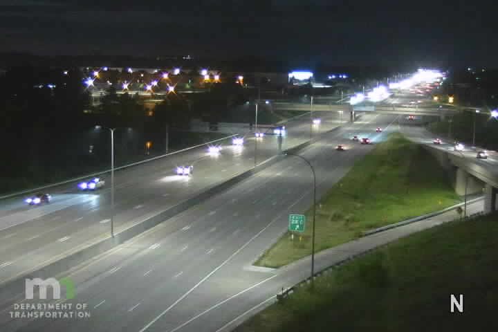 Traffic Cam I-35W NB at Co Rd 10 Player