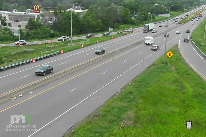 Traffic Cam MN-36 WB at White Bear Ave Player
