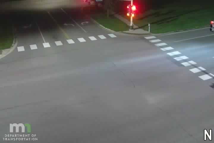 Traffic Cam MN-7 EB at 12th Ave Player