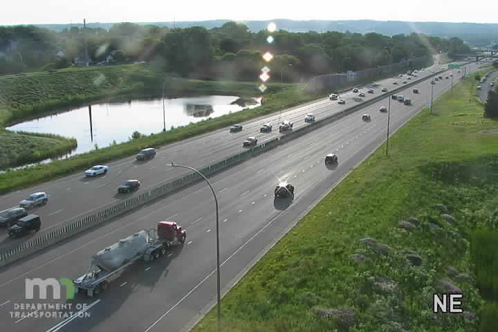 Traffic Cam I-494 EB at Blaine Ave Player