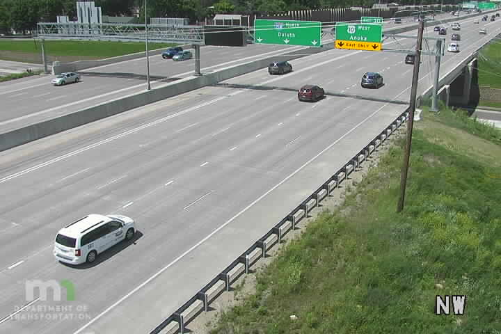 Traffic Cam I-35W NB at Co Rd I Player