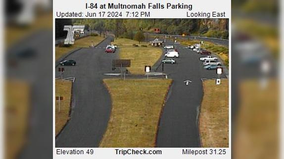 Traffic Cam Saint Cloud: I-84 at Multnomah Falls Parking Player