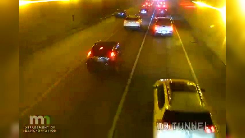 Traffic Cam Loring Park: I-94 WB (Tunnel West #2) Player