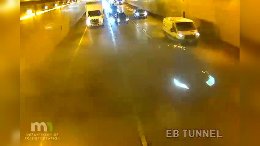 Traffic Cam Loring Park: I-94 EB (Tunnel East #2) Player