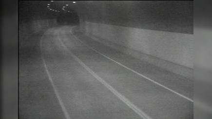 Traffic Cam Silver Creek: T.H.61 NB (Silver Cliff Tunnel) Player