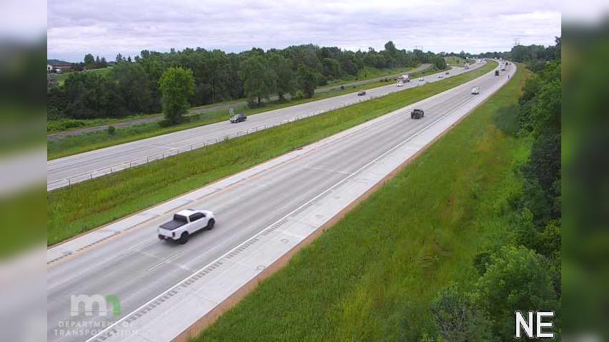 Traffic Cam Afton: I-94: I-94 EB E of Co Rd 71 (Neal Ave) Player