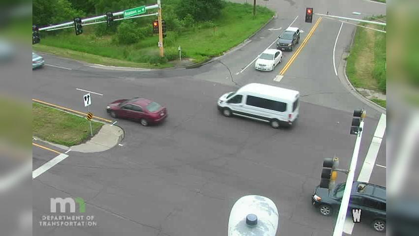Traffic Cam Maplewood: T.H.61 NB @ Roselawn Ave Player
