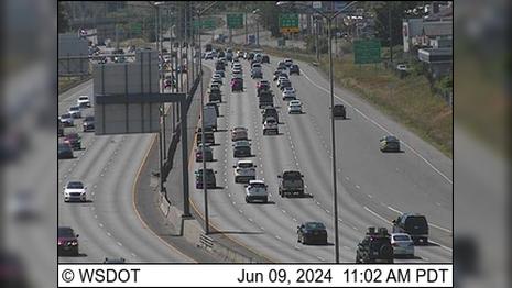 Traffic Cam Excelsior: I-5 at MP 130.7: 56th St Player