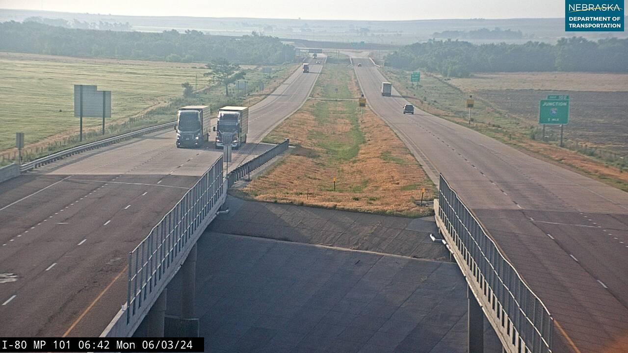 Traffic Cam Barton › East: I-80: Exit 101: East Player