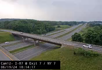 Traffic Cam I-87 at Exit 7 - NY 7 - Northbound Player