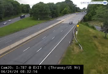 I-787 at Exit 1 (Thruway/US 9W) - Southbound Traffic Camera