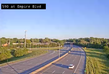Traffic Cam NY-590 Southbound at Empire Blvd - Southbound Player