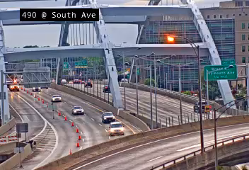 Traffic Cam I-490 at South Ave Ramp - Eastbound Player