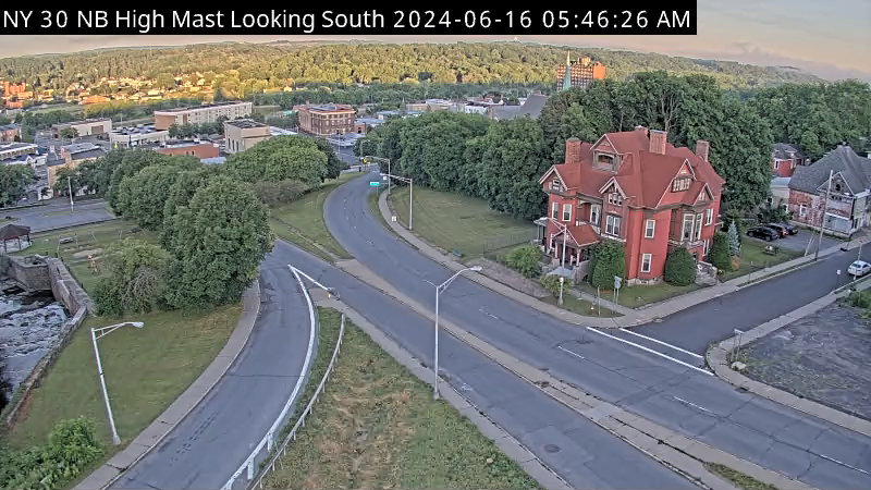 Route 30 High Mast #2 (Amsterdam) - Southbound Traffic Camera