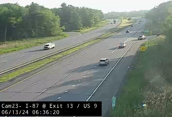 Traffic Cam I-87 at Exit 13 (US 9, Saratoga Springs) - Northbound Player