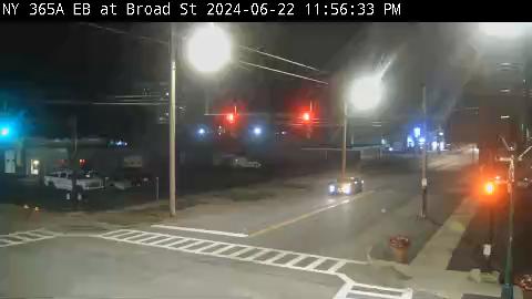 Traffic Cam City of Oneida › South: Route 365A at Broad St - Oneida Player