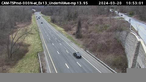 Kitchawan › North: Taconic State Parkway at Exit 13 (Underhill Ave) Traffic Camera
