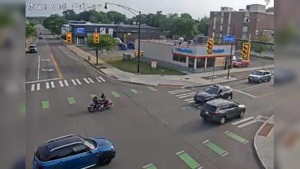 Traffic Cam Rochester: Main St at Culver Rd Player