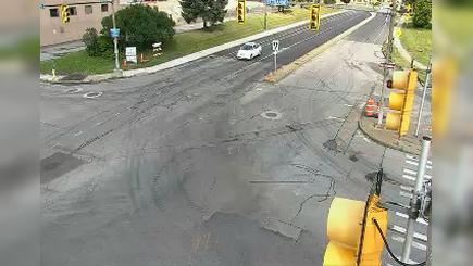 Traffic Cam Rochester: Ford St at Exchange Blvd Player