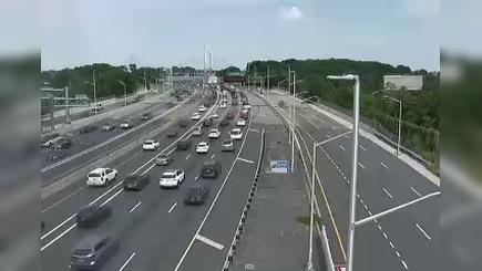 Traffic Cam New York › East: I-278 at Mosel Avenue Player