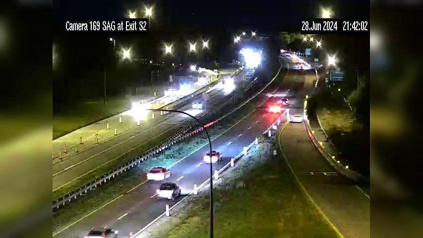 Traffic Cam Brightwaters › South: SAG South of I-495 at Exit S2 Player