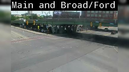 Rochester: Main St at Broad/Ford Traffic Camera